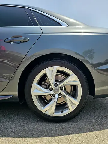 2020 AUDI A4 — фото 9
