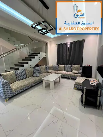 فيلا كورنر للإيجار الشهري والسنوي في منطقة الياسمين – عجمان، بمساحات واسعة وتشطيبات راقية.