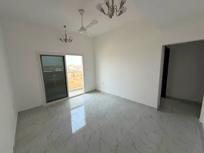 فرصة لسكان دبي | 35,000 درهم سنوياً | غرفة وصالة | المويهات 3