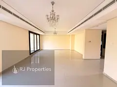 Lavish 3BHK Corner Townhouse Huge Garden Big Size Prime Living Affordable Price