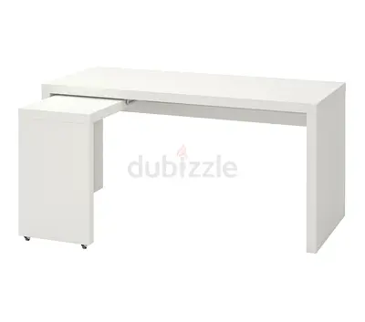 White modern desk with pull-out side - good condition