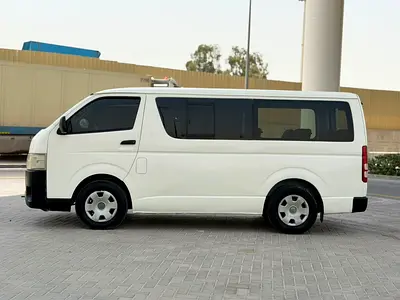 صورة 8 لـ 2016 Toyota HIACE