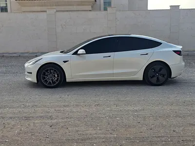 صورة 2 لـ 2021 Tesla MODEL 3
