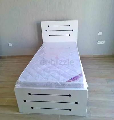 Single White Wooden Bed with Headboard and New Mattress