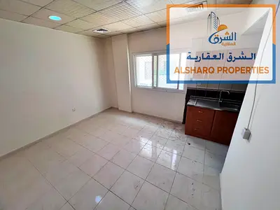 استديو واسع في النعيمية 3 خلف سفير مول قريب من مخرج دبي والشارقة بيانة عائلات