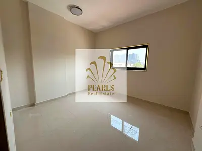 للإيجار السنوي بالراشدية 1 قرب شارع الميناء، أول ساكن، غرفة وصالة فاخرة، حمامان، بلكون، تكييف مركزي، تشطيبات سوبر ديلوكس، 35 ألف، 4 دفعات، تأمين 2000