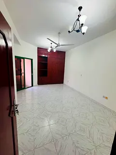 Spacious Furnished Family Room with Private Balcony – Bur Dubai