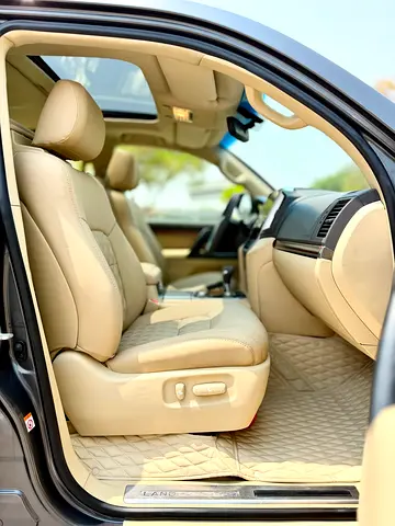 صورة 12 لـ 2017 Toyota LAND CRUISER