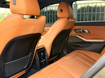 BMW 3 Series 330i, миниатюра 11