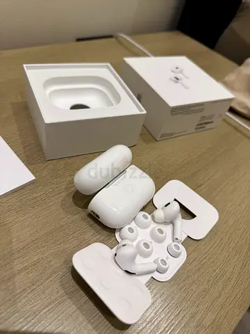 Apple AirPods Pro 2 with Wireless Charging Case - Lightly Used