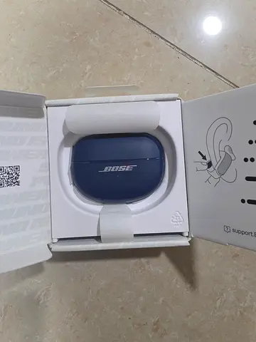 Bose QuietComfort Earbuds (in-box) - Lightly used