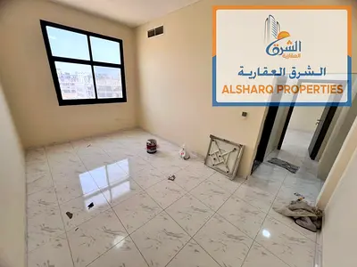 غرفة وصالة بالجرف 3، ثاني ساكن، مساحة كبيرة وماستر وبلكونة وتكييف مركزي بموقع مميز.