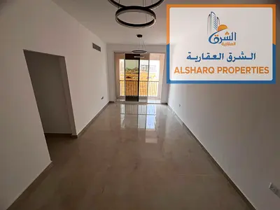 أول ساكن_غرفتين ماستر_ 3 حمام_مطبخ كبير_ خزائن بالحائط_ سهل المخرج للشارقة ودبي