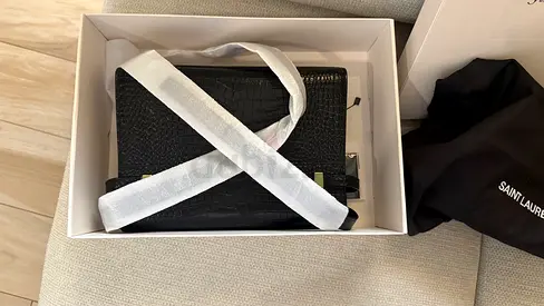 Saint Laurent MANHATTAN SHOULDER BAG