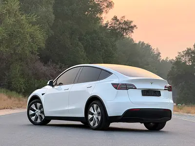 صورة 5 لـ 2022 Tesla MODEL Y