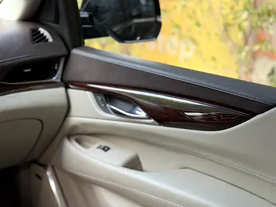 صورة مصغرة 14 لـ 2015 Cadillac ESCALADE