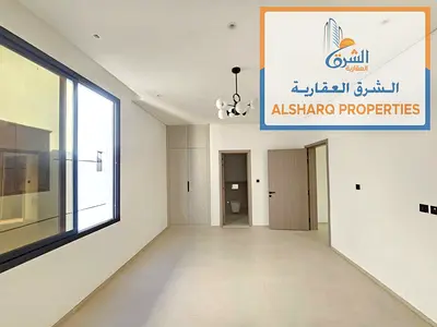فرصة مميزة للإيجار السنوي، فيلا بتصميم عصري وتوزيع داخلي عملي يوفر الراحة والخصوصية، _ مرونه في الدفع _ صيانه فري _ مساحه كبيره