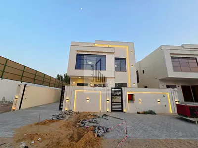 🔥 فيلا مودرن فاخرة للبيع 🔥  تملك حر لكل الجنسيات مع حق التوريث مدى الحياة! 🏡