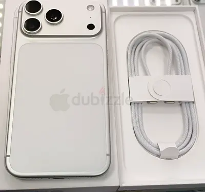 Apple iPhone 17 Pro Max 256gb Silver with Apple care plus Very Good condition