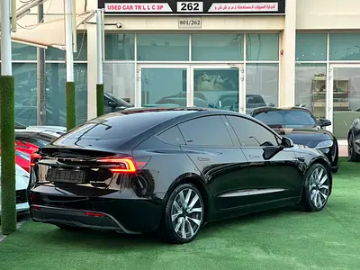 صورة 8 لـ 2024 Tesla MODEL 3