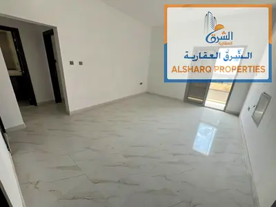 New building – first occupant. High-end, modern finishes. Spacious areas and excellent layout. Balcony with an open view.