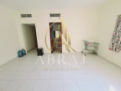 Luxury Big size saprt kitchen studio close to road side 20k available