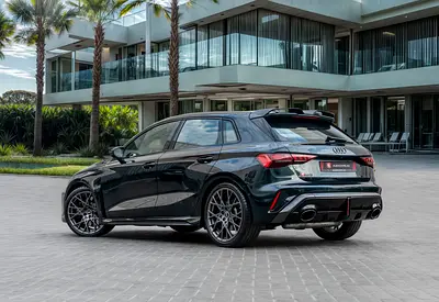 صورة 3 لـ 2025 AUDI RS3