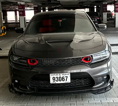 Dodge Charger SXT 2019 - Canadian Specs - Well Maintained