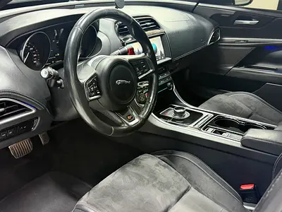2017 Jaguar XE 缩略图 6