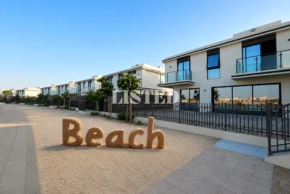 Hot Price 4 Bed + Maids + Driver rooms| Sea View | Beach Access