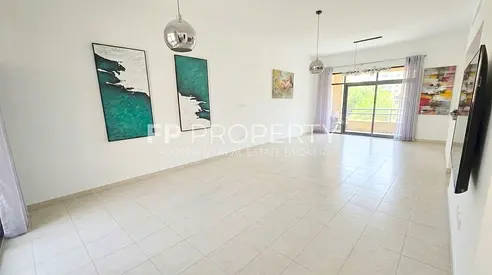 Chiller free | Two Bed + Study | Community View