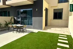 Community Expert | Prime Location | Back to Back