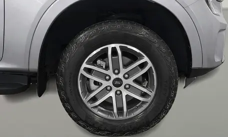 صورة 12 لـ 2024 FORD EVEREST
