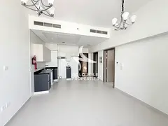 MODERN 1 BHK - ELEGANT LIVING - FAMILY BUILDING - PRIME LOCATION