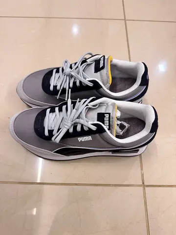 Puma Men's Grey and Black Sneaker EUR 43