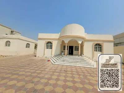 فيلا للإيجار السنوي – سكن مواطن إماراتي فقط – الجرف-عجمان 4غرف نوم ومجلس وصاله وغرفة خادمه