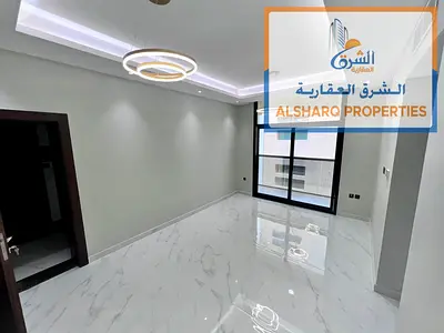 أول ساكن بتشطيبات ممتازة ومدخل فخم وتكييف مركزي | الحميدية قرب محكمة وجامعة عجمان ومخرج دبي