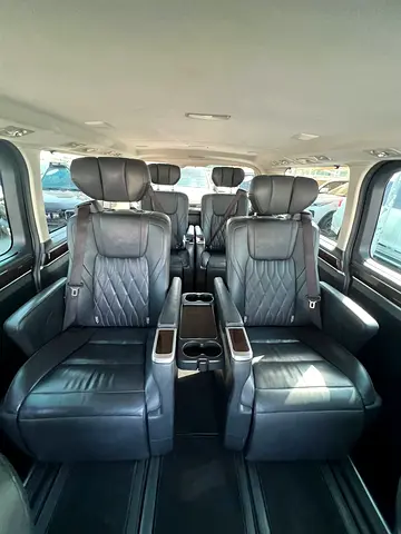 صورة 15 لـ 2021 Toyota GRANVIA