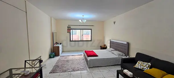 Bedroom with Attached Washroom for Rent – Mankhool