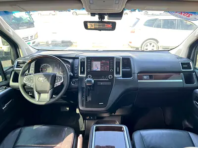 صورة 8 لـ 2021 Toyota GRANVIA