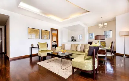 Elegant 1BR |Burj Khalifa View |Connected to Mall