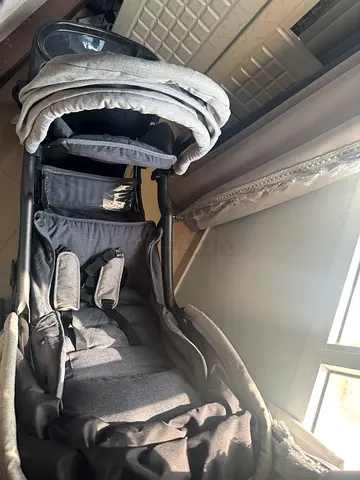 Twin baby stroller