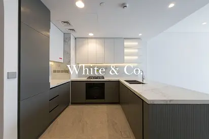 CANAL VIEW | LOWER FLOOR | LARGE LAYOUT