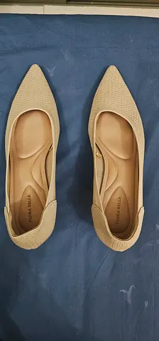 Women class footwear size 39