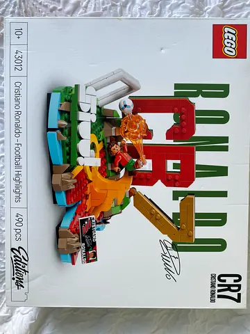 LEGO Cristiano Ronaldo CR7 Football Highlights Set (43012) - 490 pcs, New/Boxed