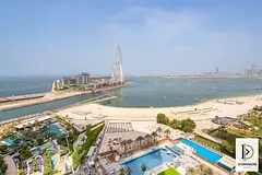 Luxury 3BR Apartment I Sea Views I Prime Location