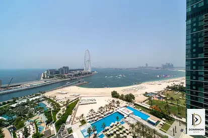 Luxury 3BR Apartment I Sea Views I Prime Location