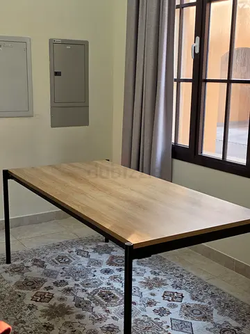 6 to 8 seater dining table