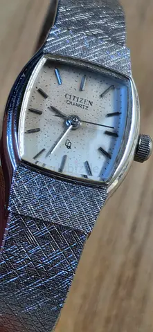 Citizen quartz ladies vintage watch