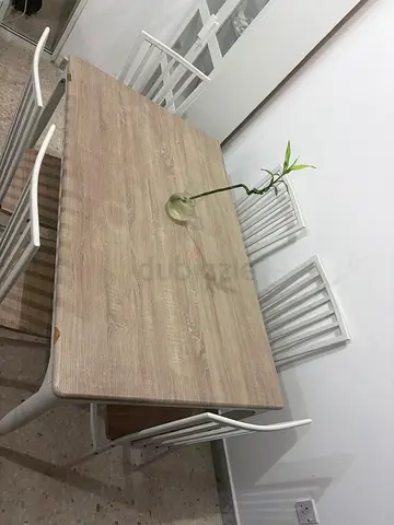 6 seaters dining table